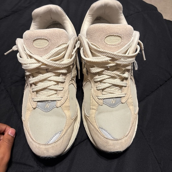 New Balance 2002R Khaki - Picture 2 of 5